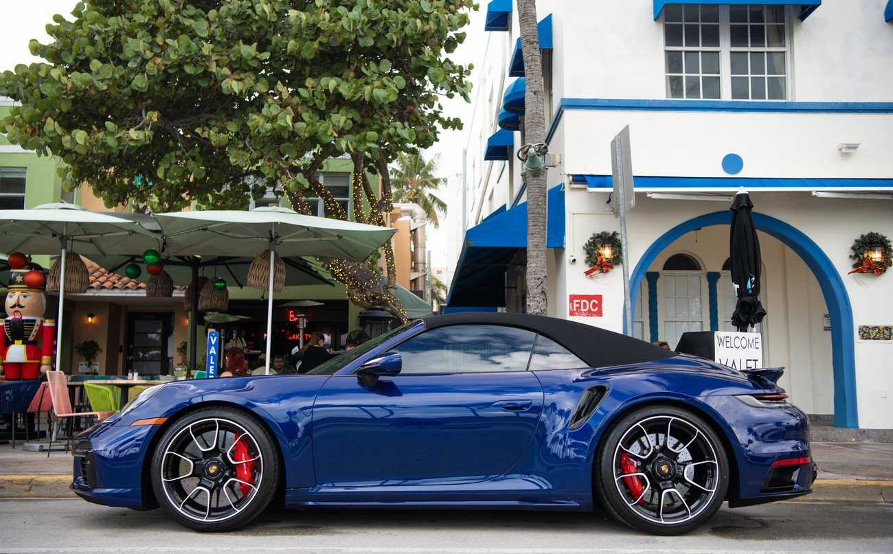 Porsche 992 Turbo S Cabriolet in Gentian Blue, Miami Beach